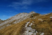 52 Salendo in cresta di Cima Menna